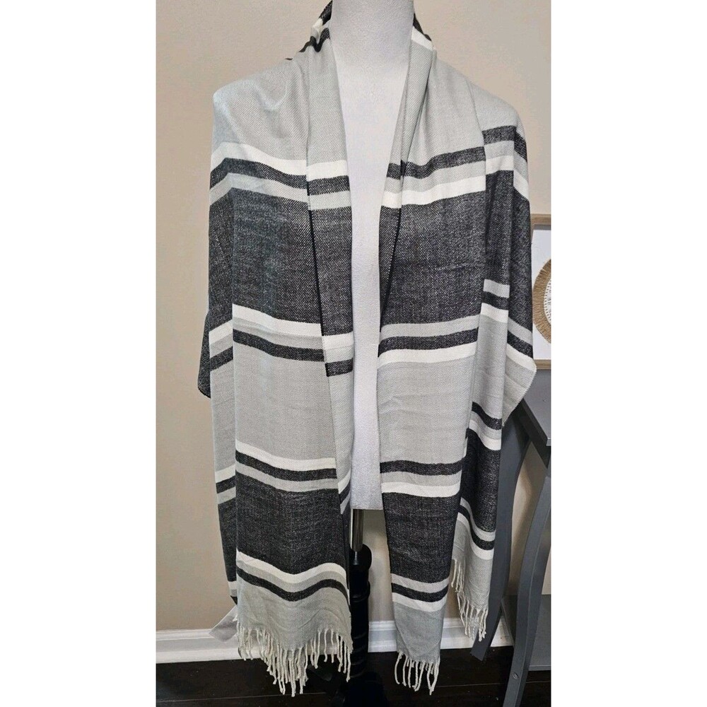 NWT GAP Cozy Tri-Tone Scarf Wrap Shawl Heather Grey Striped Fringe One Size